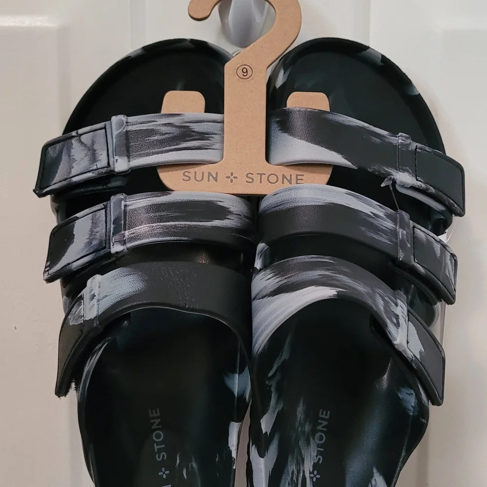 Sun + Stone Bowie Sandals Sliders Tie Dye Black and Gray Size 9 New